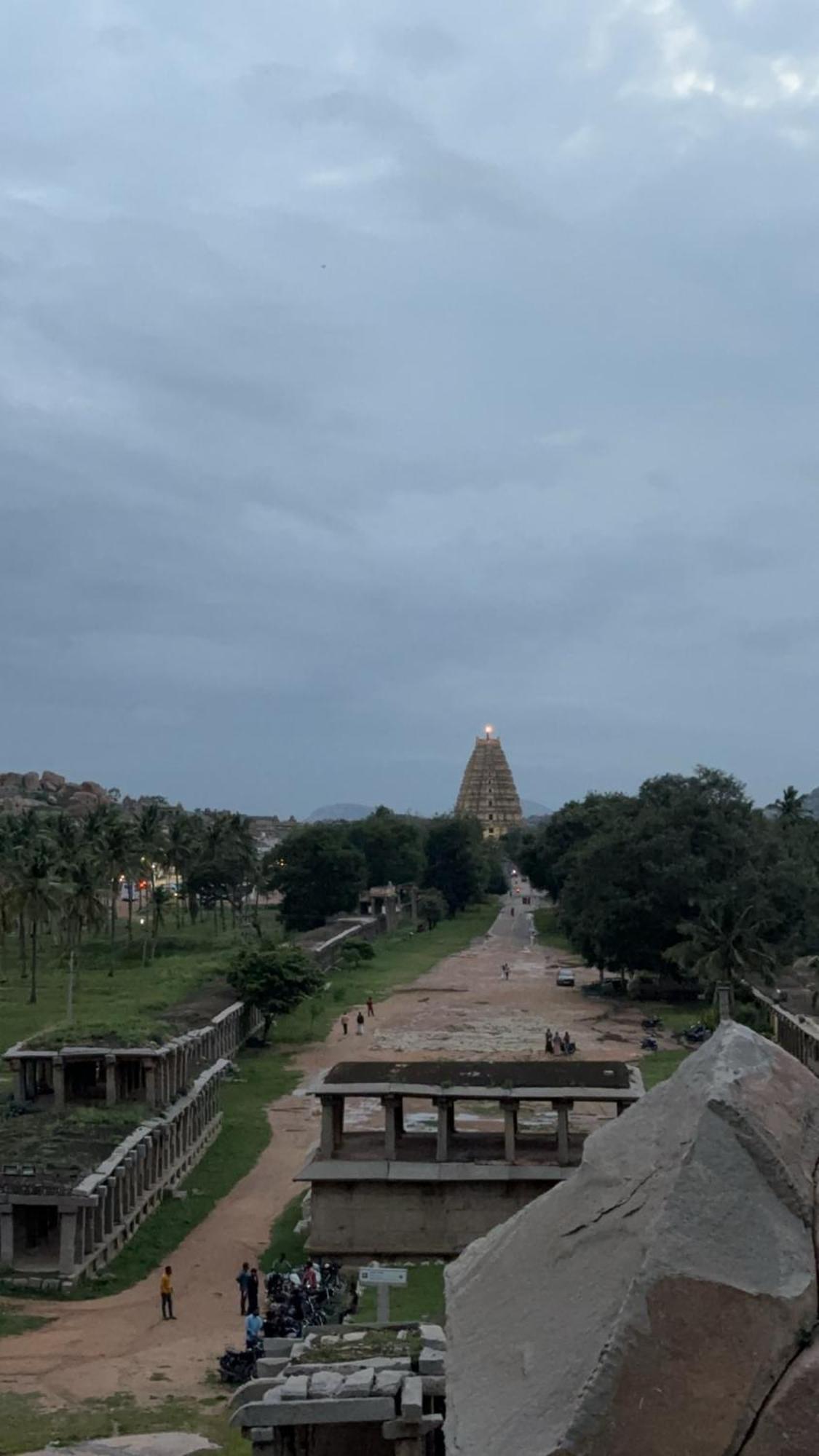 Mahesh Guest House Hampi Exterior photo